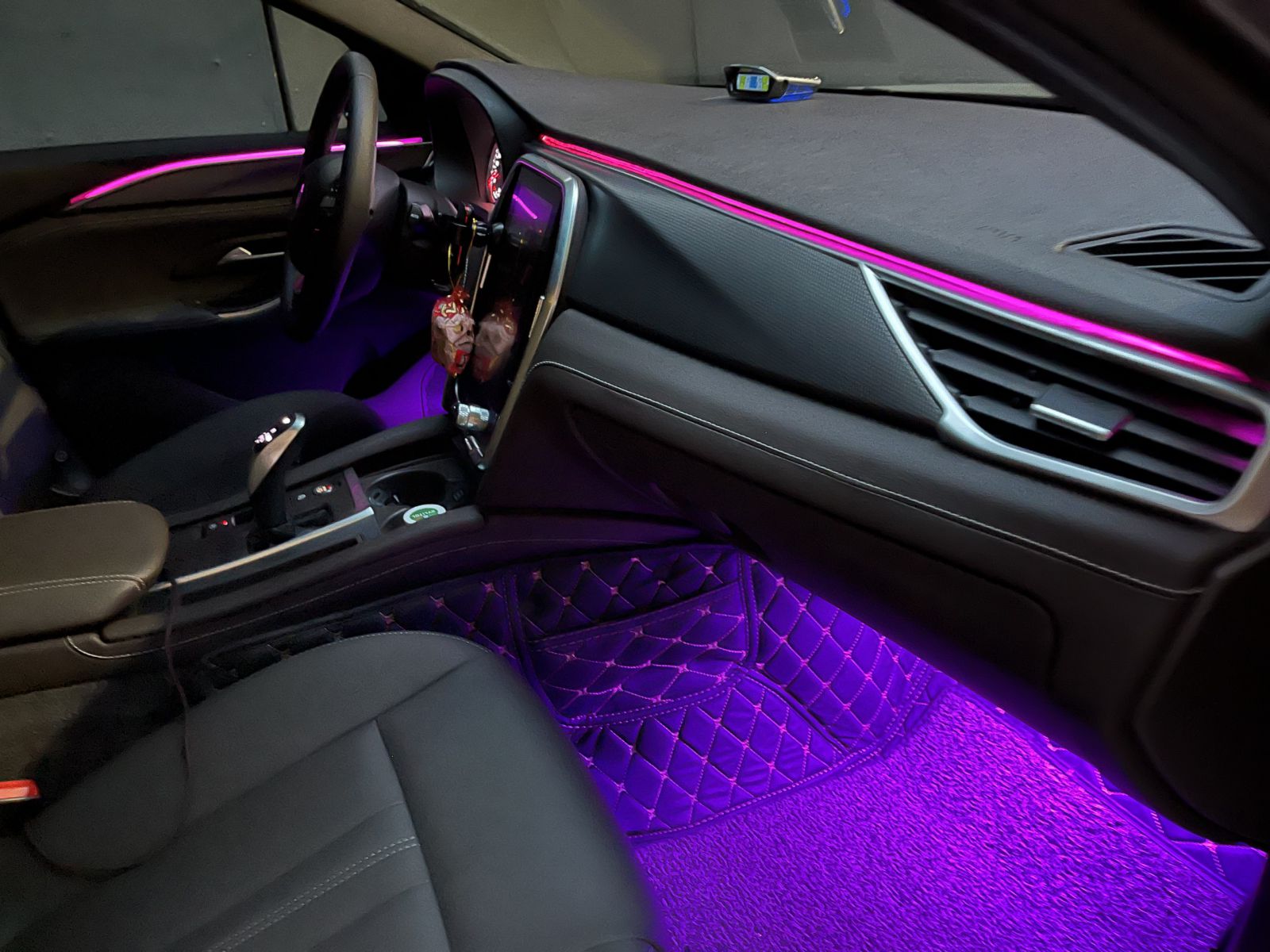 LED nội thất ô tô| Lắp đặt nhanh chóng  Giá thành hợp lý